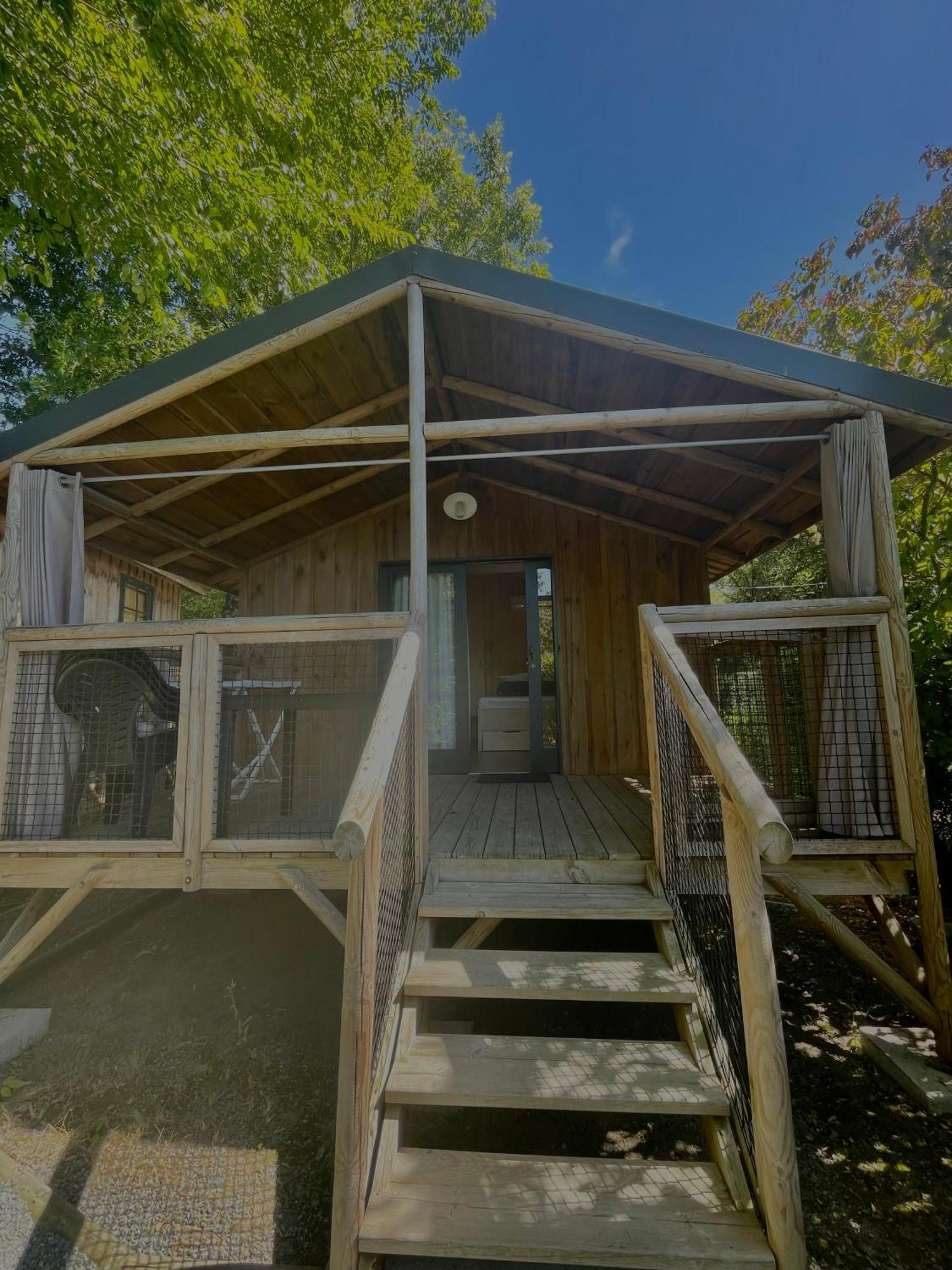 Camping Le Rouge Gorge **** 10' Puy Du Fou Saint-Laurent-sur-Sevre Luaran gambar