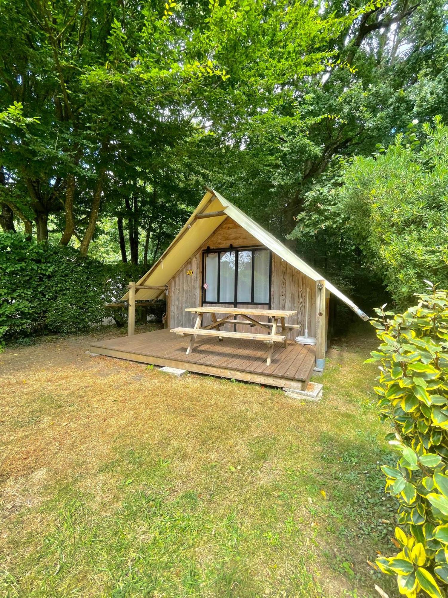 Camping Le Rouge Gorge **** 10' Puy Du Fou Saint-Laurent-sur-Sevre Luaran gambar